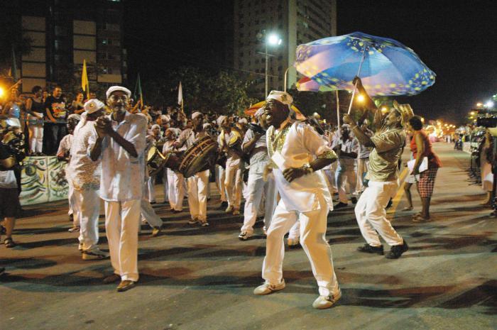 Santiago de Cuba est musique et carnaval