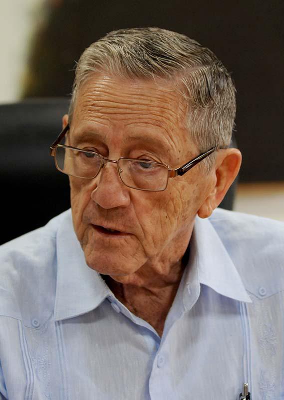 1.	L’essentiel, aux dires d’Abraham Maciques, c’est le professionnalisme qui pendant près de 40 ans a caractérisé le travail de Palco, fermement engagé envers Fidel et la Révolution cubaine. 