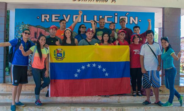 Des amis solidaires venus du Venezuela.