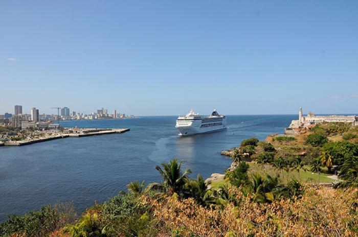 Le MSC Opera, dans la rade de La Havane.