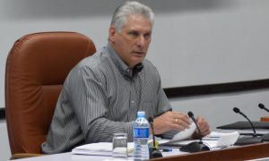 Nous agissons à la demande du peuple, auquel nous nous devons, et non à l'essaim annexionniste.