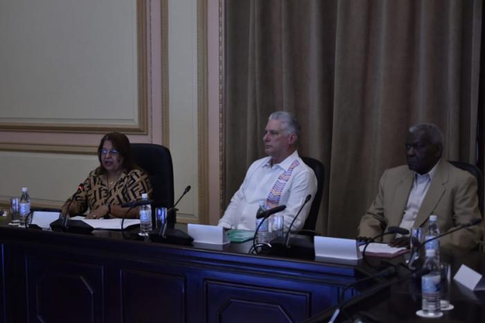 Le président Diaz-Canel à la présentation officielle de l'Observatoire cubain sur l'égalité des genres. 