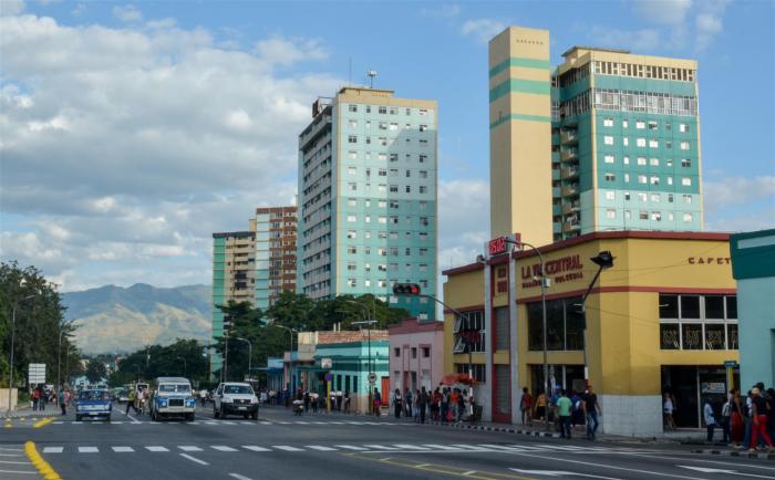 La force d'un peuple héroïque pour un nouvel anniversaire
